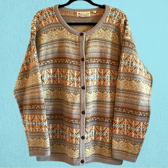 Vintage Sweaters - Vintage wool knit patterned button up cardigan